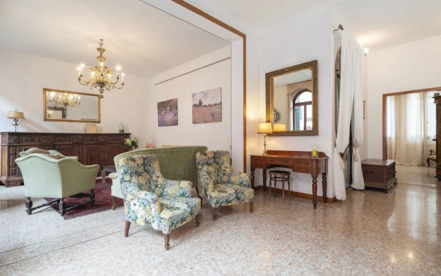 Ve.NI.Ce Cera Casa Dolce Vita