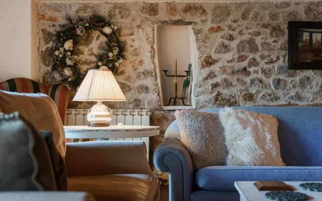 Arachova Wooden Chalet