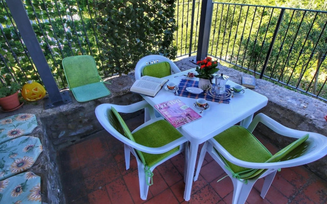 Mountain-view Apartment in Citta di Castello With Pool