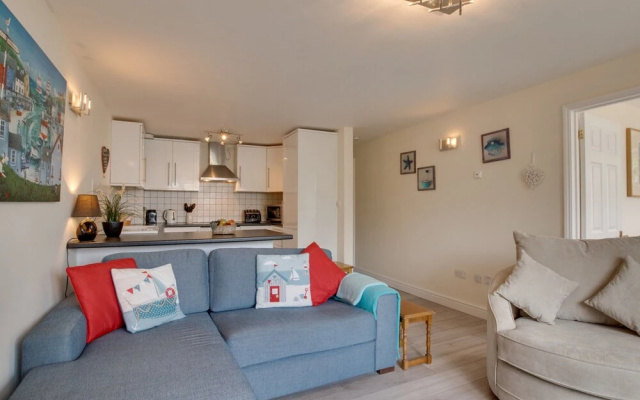 Modern Apartment in Carbis Bay Near Beach