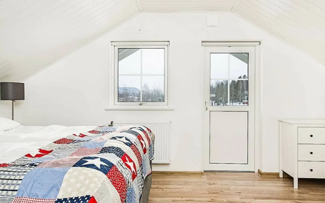 8 Person Holiday Home in Sysslebäck