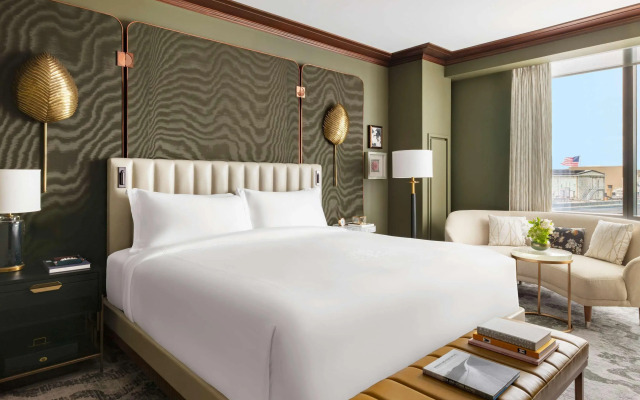Отель Raffles Boston