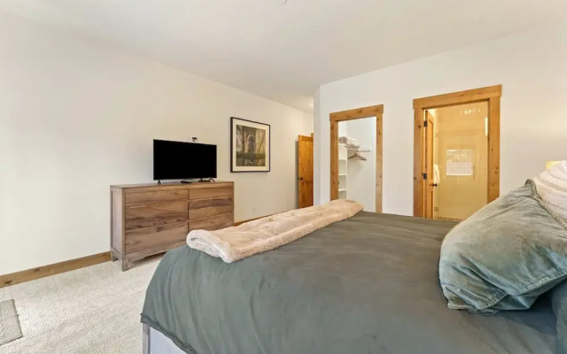 4 Catkin 4 Bedroom Home