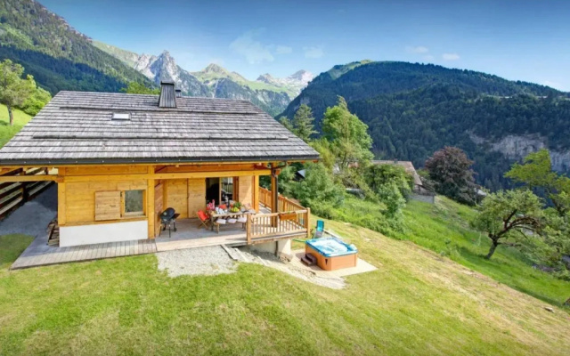 Chalet la Croix Meridionale - OVO Network
