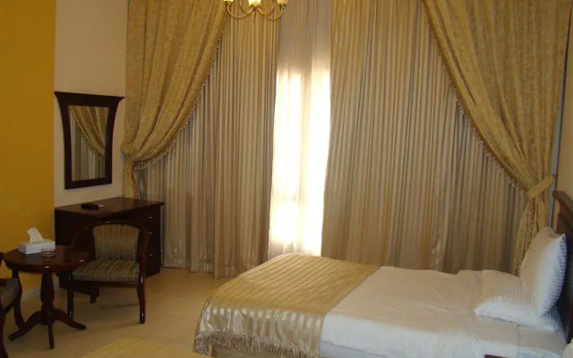 Queen Inn Hotel Apartments