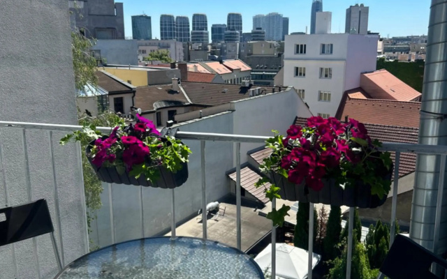 De luxe 4 May Plaza