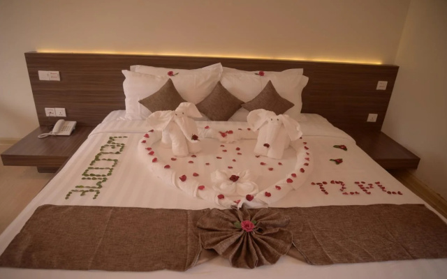 Thazin Palace A Hotel
