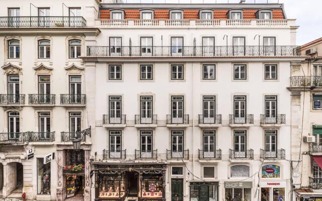 Отель Garret 48 Apartaments Лиссабон вид на фасад
