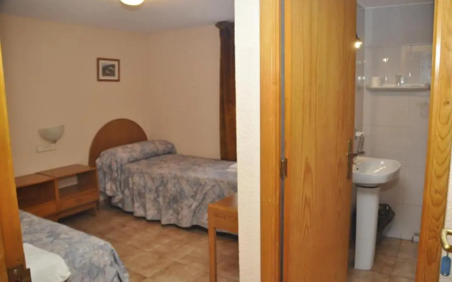 Hotel Tres Arcos