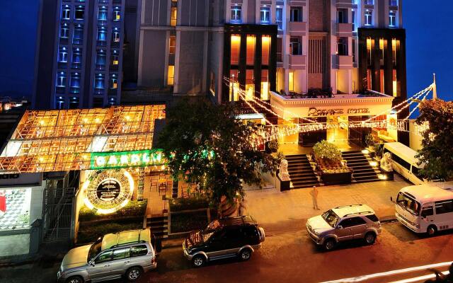Romance Hotel вид на фасад