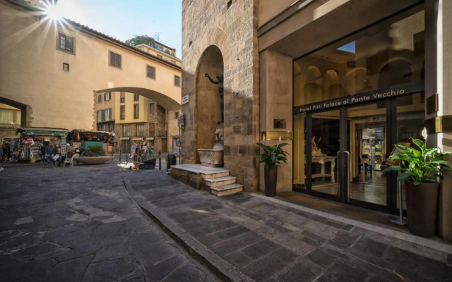 Отель B&B Hotel Firenze Pitti Palace al Ponte Vecchio