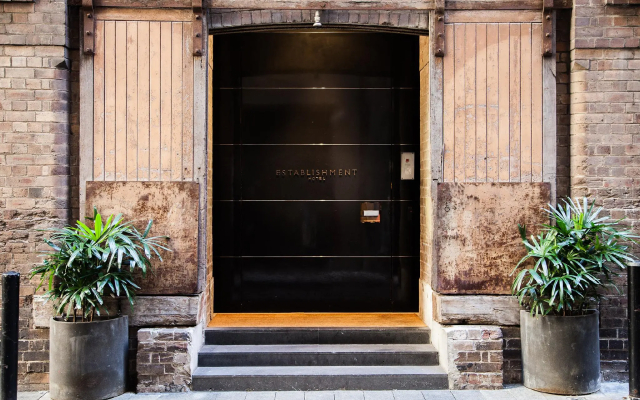 Establishment Hotel