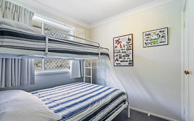 Sandranch, 123 Foreshore Drive
