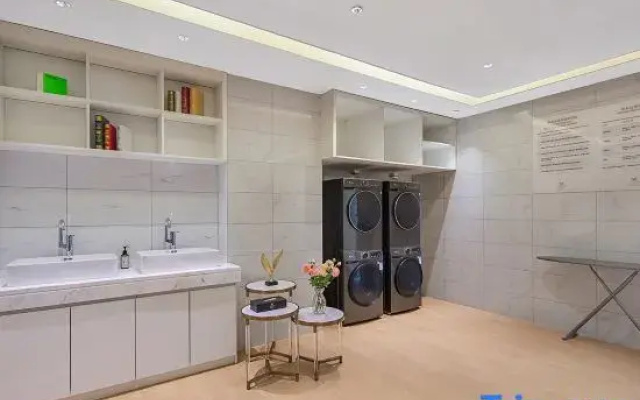 Vienna International Hotel (Zhenjiang Yangzhong)