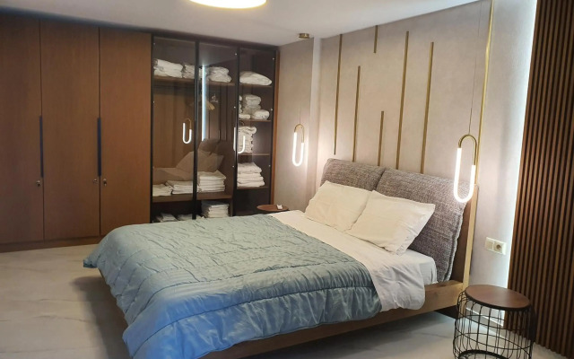 Adell Miramare Golden Loft