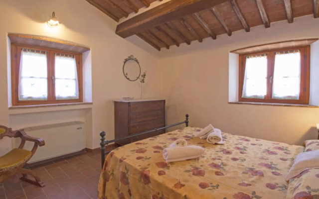 House Lucia Cortona