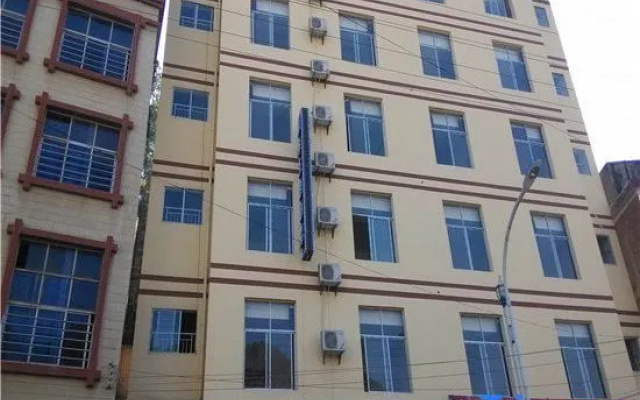 Yajing Theme Hotel