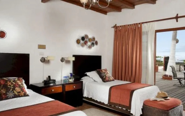 Red Mangrove Isabela Lodge All Inclusive Adventure