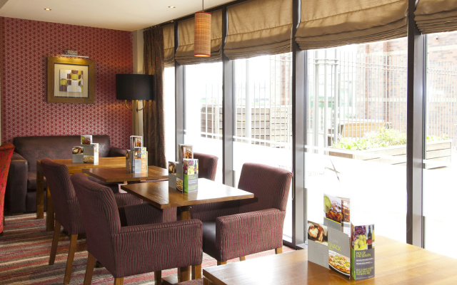 Premier Inn Leeds City Centre - Leeds Arena