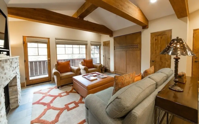 Studio Hotel Room by RedAwning