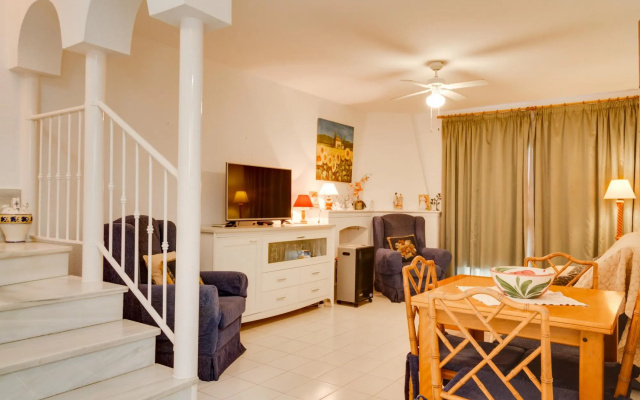 Los Pinos 23 Villas Casasol