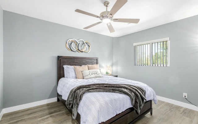 Belleview Phoenix 3 Bedroom Townhouse by RedAwning