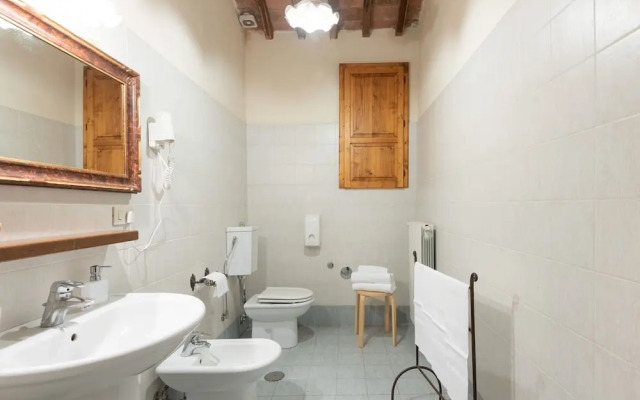 Traditional Apartment in Rapolano Terme with Swimming Pool