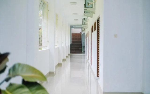 RedDoorz at Artomoro Guest House