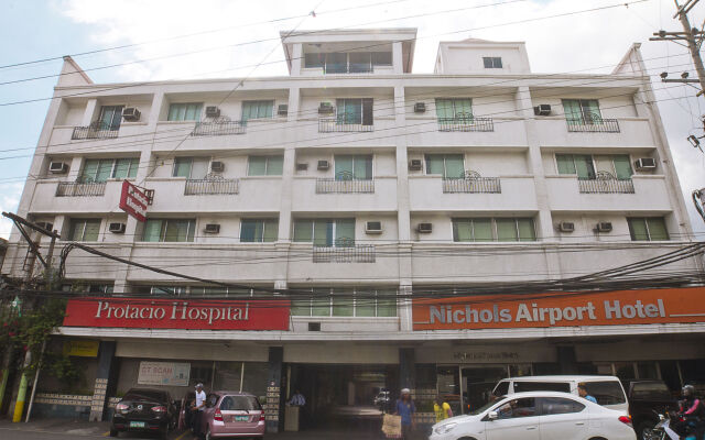Отель Nichols Airport Hotel Филиппины, Паранак - отзывы, цены и фото номеров - забронировать отель Nichols Airport Hotel онлайн вид на фасад