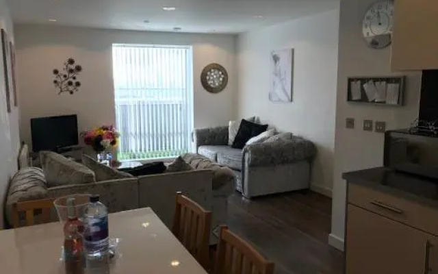 Executive 2 bedroom heart of BBC Media City