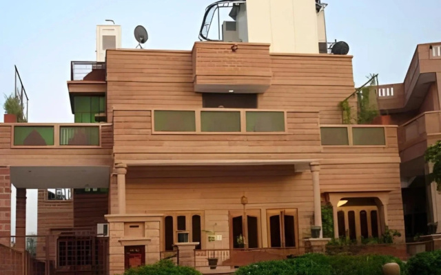 Royal Rais Guest House