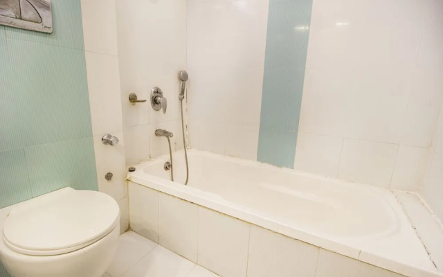 FabHotel Empire Regency