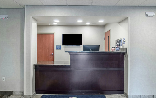 Cobblestone Inn & Suites - Guernsey