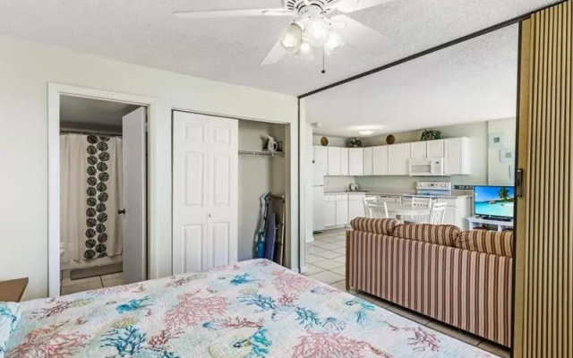 Estero Beach & Tennis Club 502b Condo