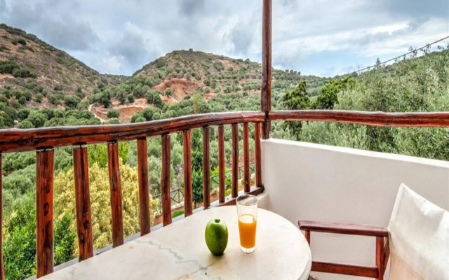 The Traditional Villas of Crete
