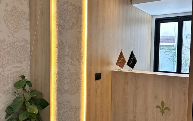 Grace Hotel