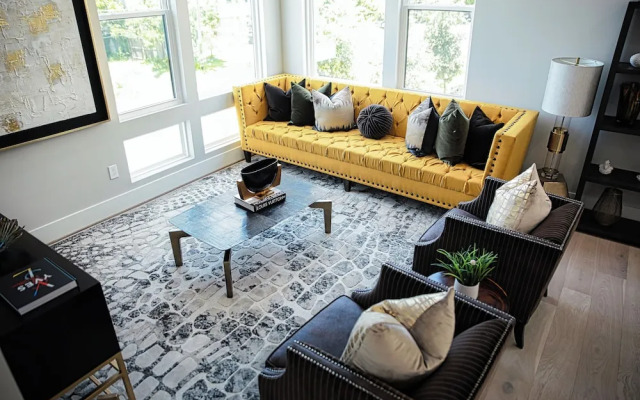Spacious Luxe 3BD Townhome in Dwtn HTX.