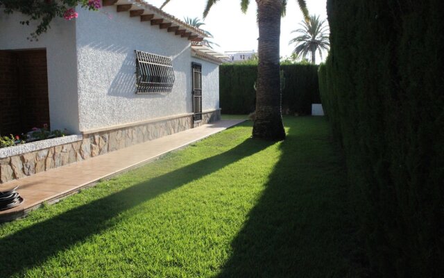 Отель Cabo Roig вид на фасад