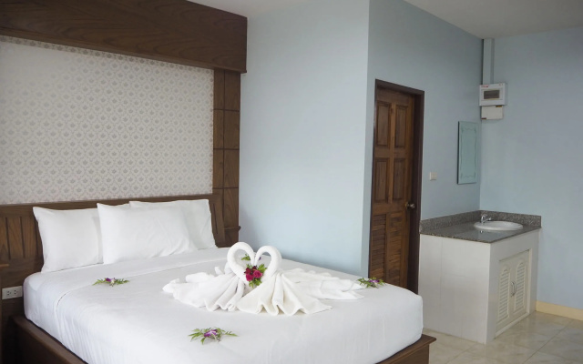 Selamat Lanta Resort