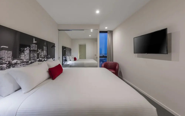AUSTRALIA 108 Hotel Apartment