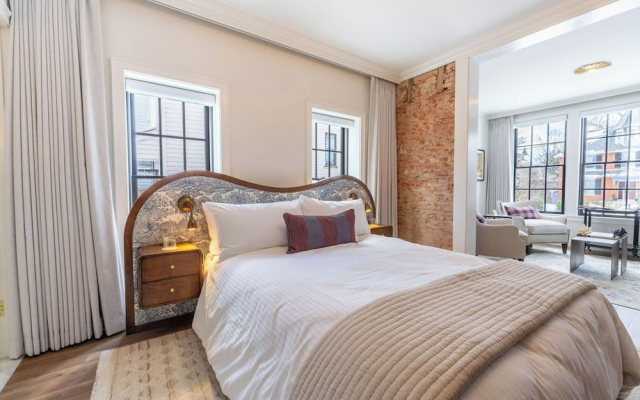 The Francis Hotel & Suites