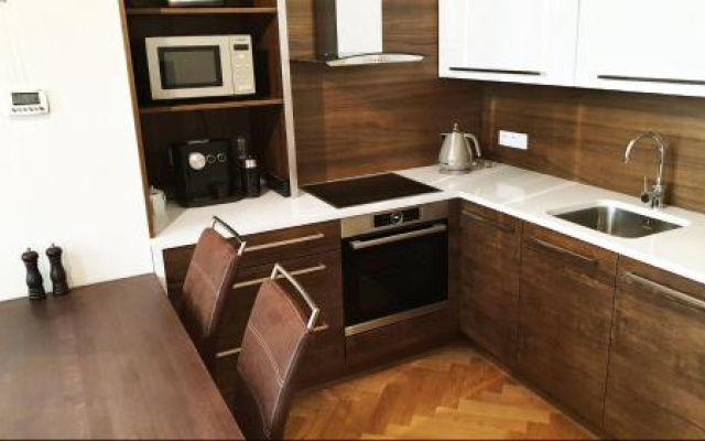 Free Parking- 2bdr Apartment in Wenceslas Square
