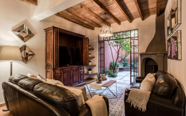 3-Bedroom Garden Home with Rooftop Terrace & Garage Parking