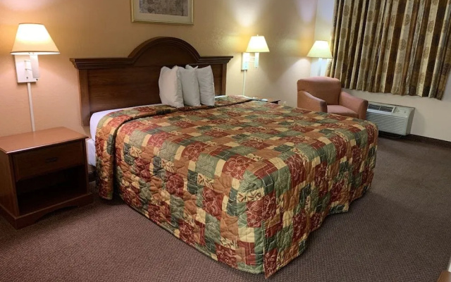 Owensville Motor Inn