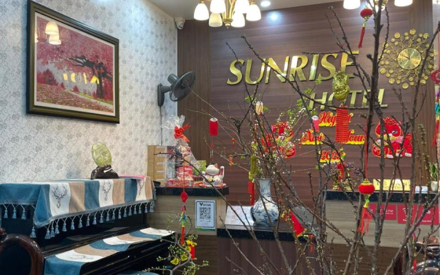 OYO 165 Sunrise Hotel