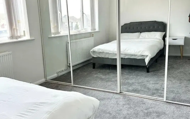 Hartlepool-3 bd House-sleeps5-free Parking&netflix