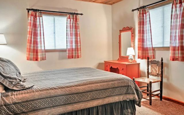 Ruidoso Cabin w/ Sunroom, Surrounded By Wildlife!