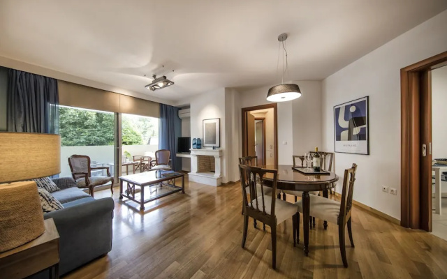 Two Bedroom apt 2' to Acropolis museum