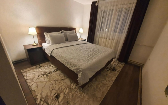 IRIS Apartments
