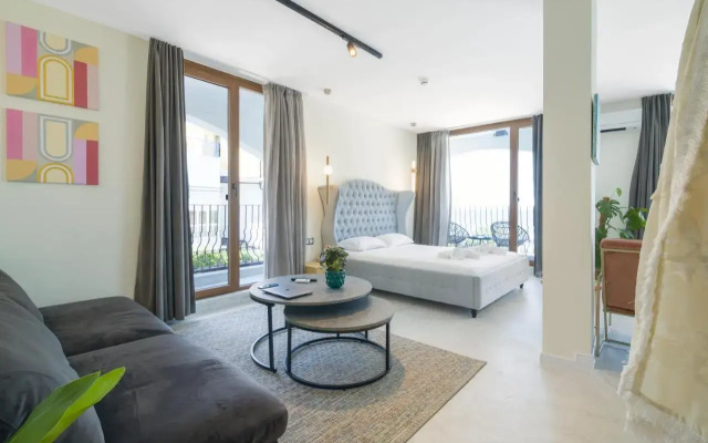 Relax Hotel